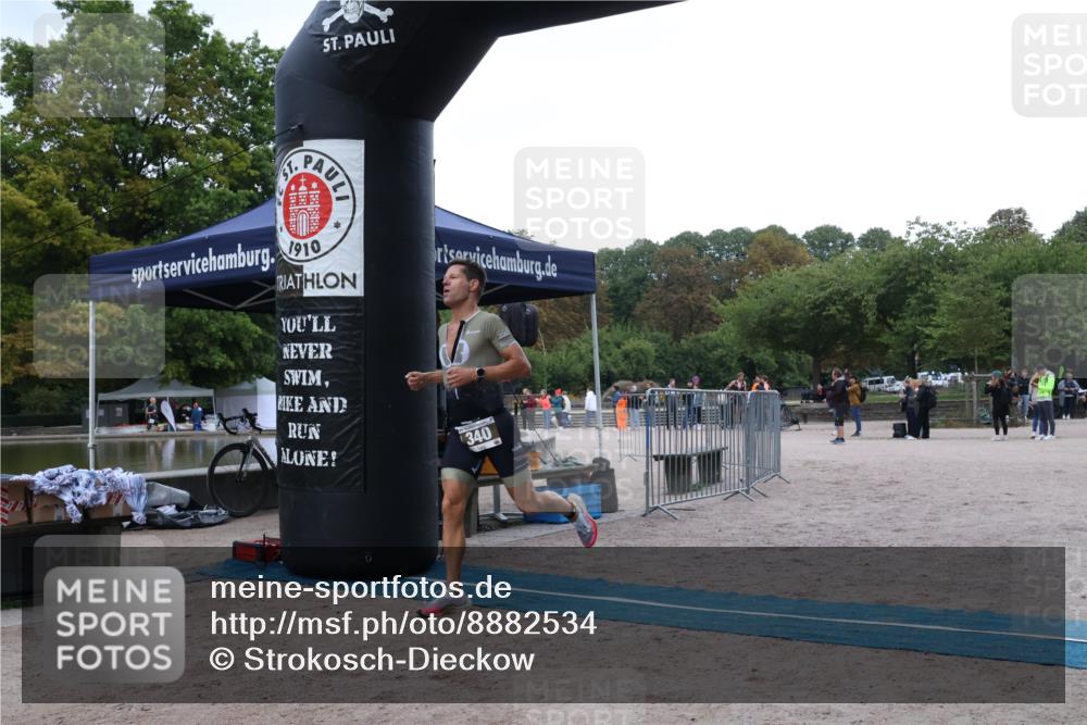 14.09.2025 - Stadtparktriathlon Strokosch-Dieckow http://msf.ph/oto/8882534 14.09.2025 09:49:14 Ziel 340, 451 meine-sportfotos.de