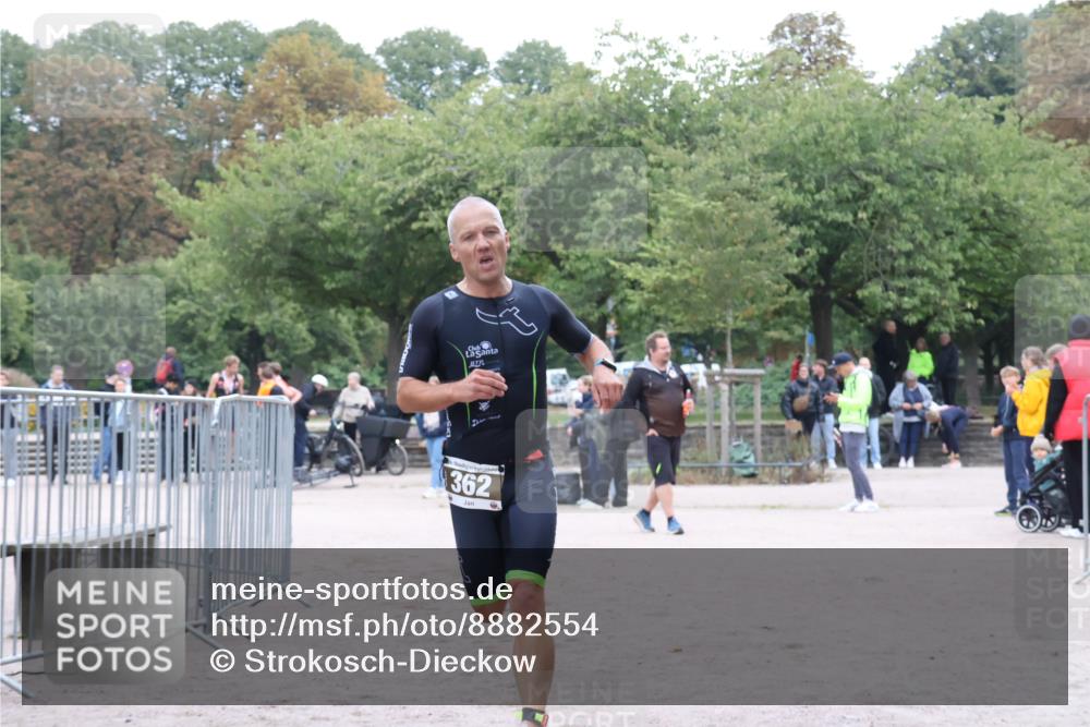 14.09.2025 - Stadtparktriathlon Strokosch-Dieckow http://msf.ph/oto/8882554 14.09.2025 09:49:22 Ziel 362, 451 meine-sportfotos.de