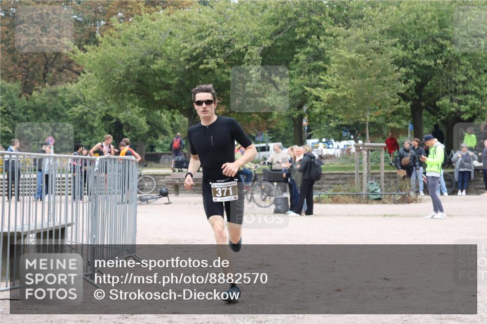 14.09.2025 - Stadtparktriathlon Strokosch-Dieckow http://msf.ph/oto/8882570 14.09.2025 09:49:33 Ziel 371 meine-sportfotos.de