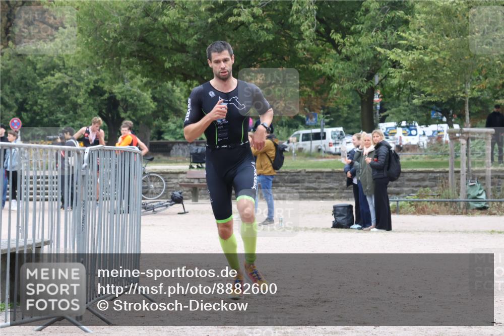14.09.2025 - Stadtparktriathlon Strokosch-Dieckow http://msf.ph/oto/8882600 14.09.2025 09:50:00 Ziel 337, 365 meine-sportfotos.de
