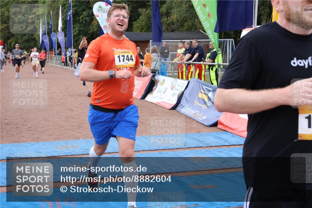 14.09.2025 - Airport Race Strokosch-Dieckow http://msf.ph/oto/8882604 14.09.2025 12:44:27 Ziel 152, 948, 949, 1150, 1223, 1383, 1469, 1624, 1744 meine-sportfotos.de