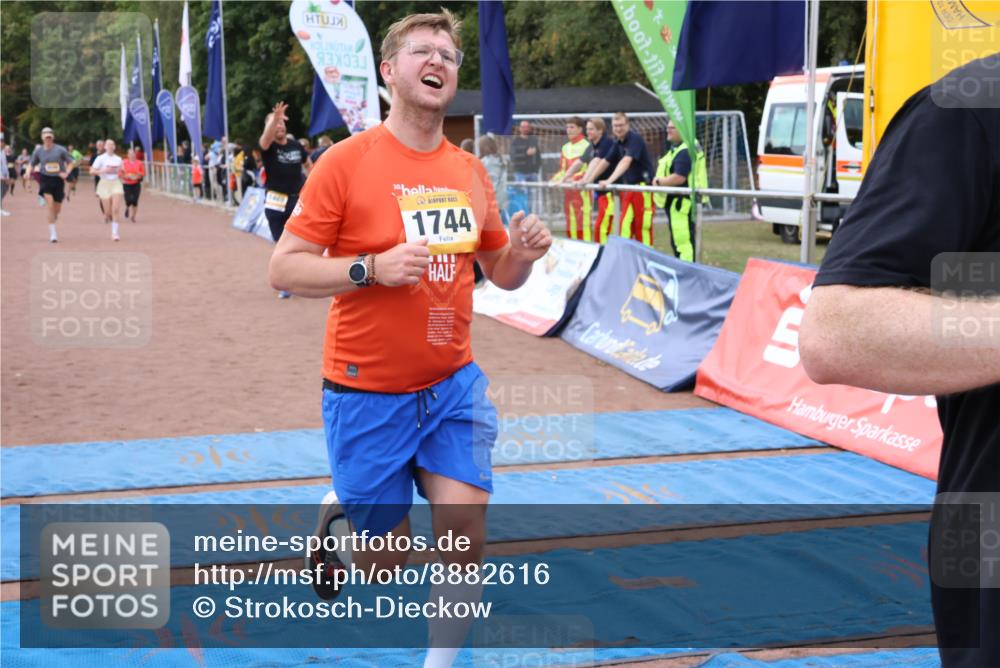 14.09.2025 - Airport Race Strokosch-Dieckow http://msf.ph/oto/8882616 14.09.2025 12:44:27 Ziel 152, 948, 949, 1150, 1223, 1383, 1469, 1624, 1744 meine-sportfotos.de