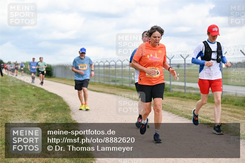 14.09.2025 - Airport Race Dr. Thomas Lammeyer http://msf.ph/oto/8882620 14.09.2025 12:35:38 Laufen 1077 meine-sportfotos.de