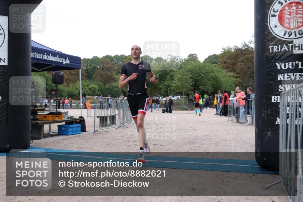 14.09.2025 - Stadtparktriathlon Strokosch-Dieckow http://msf.ph/oto/8882621 14.09.2025 09:50:11 Ziel 372 meine-sportfotos.de