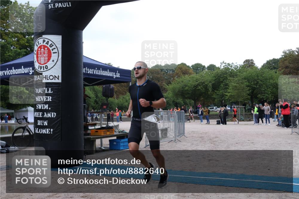 14.09.2025 - Stadtparktriathlon Strokosch-Dieckow http://msf.ph/oto/8882640 14.09.2025 09:50:33 Ziel 303, 348 meine-sportfotos.de