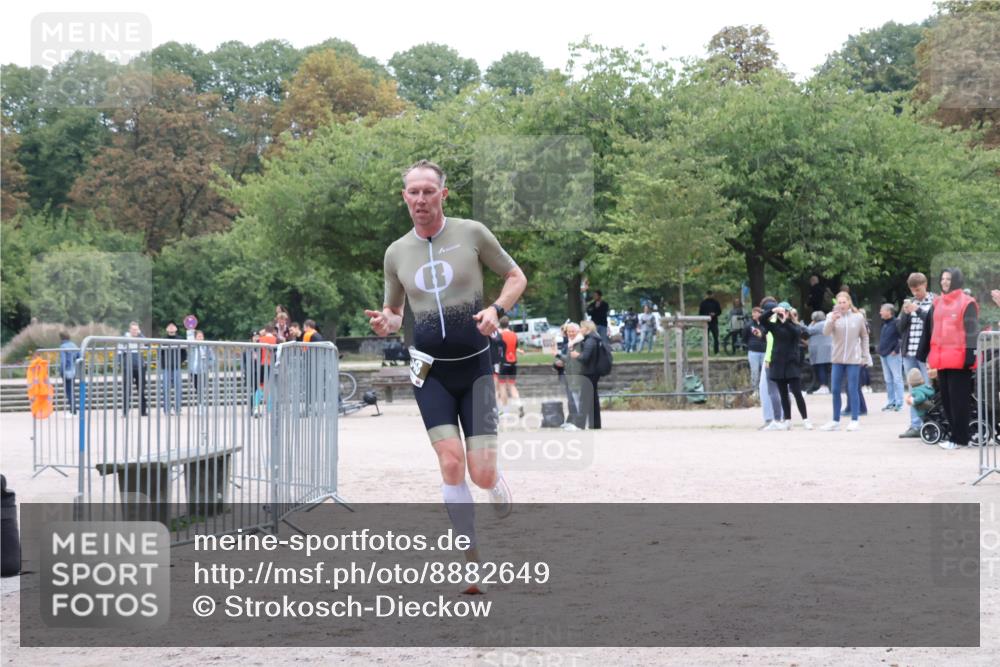14.09.2025 - Stadtparktriathlon Strokosch-Dieckow http://msf.ph/oto/8882649 14.09.2025 09:50:36 Ziel 303, 348 meine-sportfotos.de