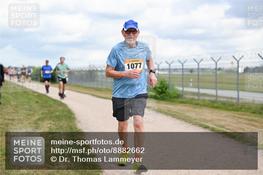 14.09.2025 - Airport Race Dr. Thomas Lammeyer http://msf.ph/oto/8882662 14.09.2025 12:35:41 Laufen 1077 meine-sportfotos.de