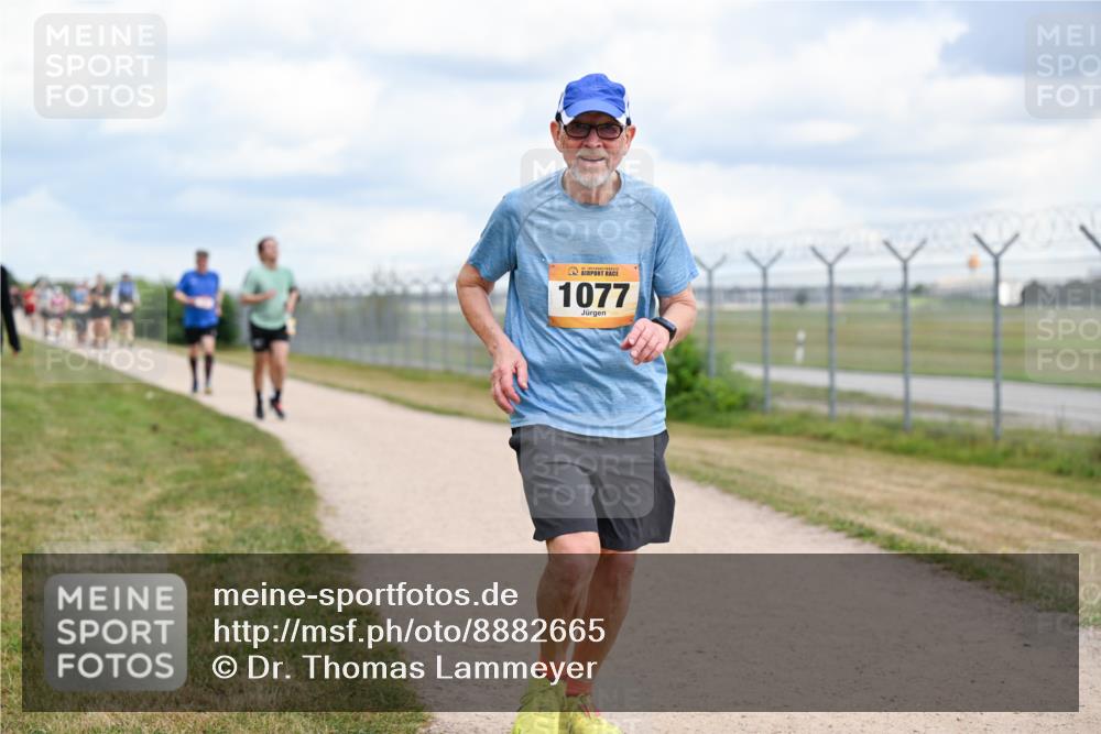 14.09.2025 - Airport Race Dr. Thomas Lammeyer http://msf.ph/oto/8882665 14.09.2025 12:35:41 Laufen 1077 meine-sportfotos.de