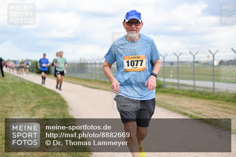 14.09.2025 - Airport Race Dr. Thomas Lammeyer http://msf.ph/oto/8882669 14.09.2025 12:35:42 Laufen 1077 meine-sportfotos.de