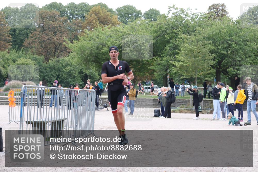 14.09.2025 - Stadtparktriathlon Strokosch-Dieckow http://msf.ph/oto/8882688 14.09.2025 09:51:00 Ziel 336, 369, 376, 378 meine-sportfotos.de