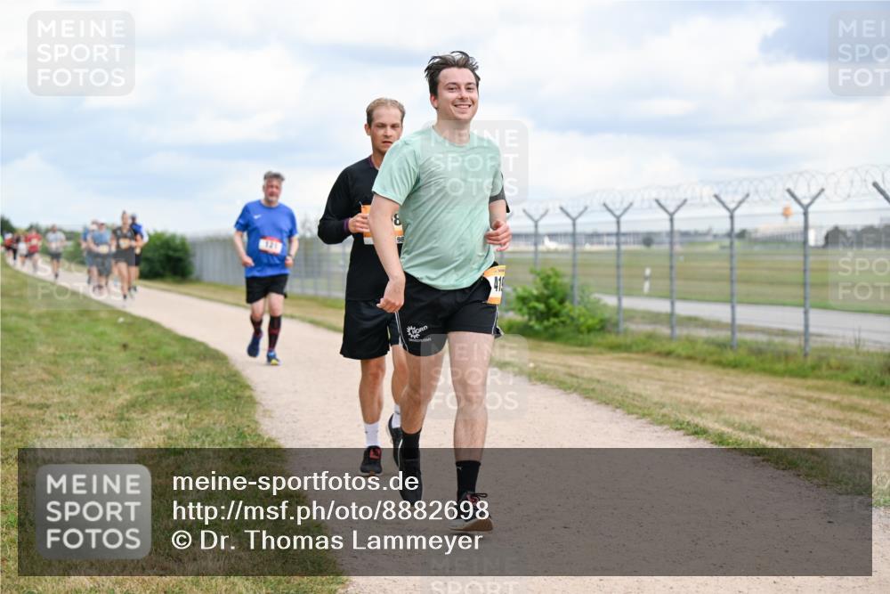 14.09.2025 - Airport Race Dr. Thomas Lammeyer http://msf.ph/oto/8882698 14.09.2025 12:35:47 Laufen 419 meine-sportfotos.de