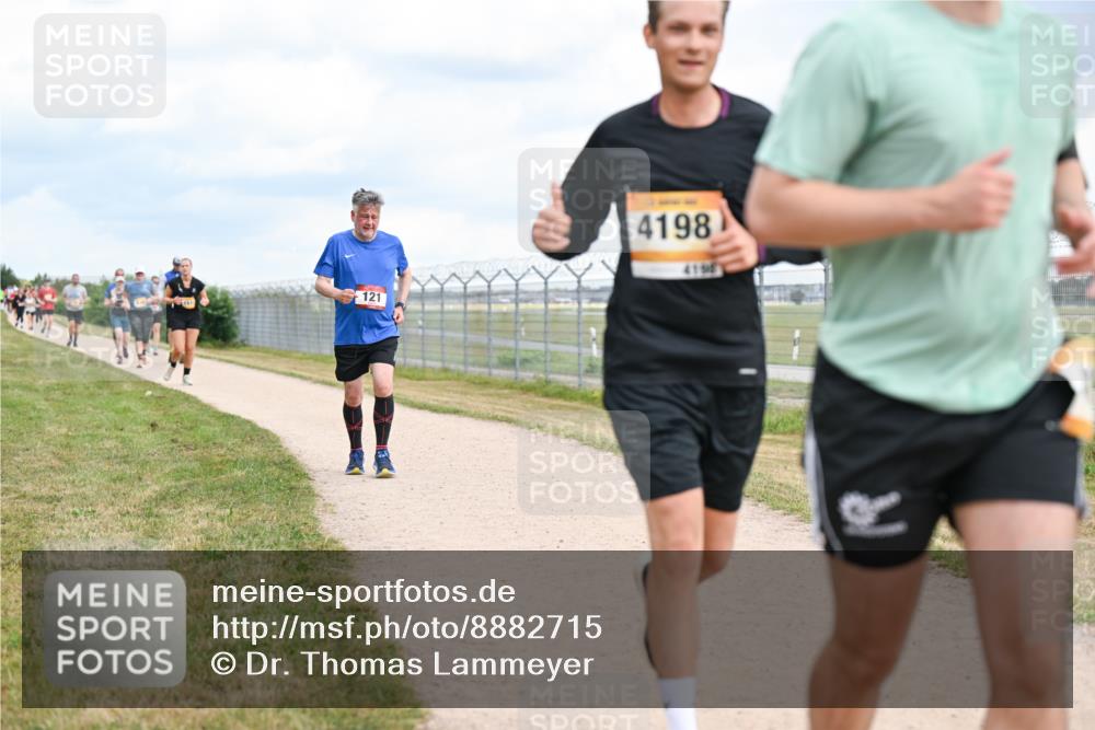 14.09.2025 - Airport Race Dr. Thomas Lammeyer http://msf.ph/oto/8882715 14.09.2025 12:35:48 Laufen 121, 4198, 415 meine-sportfotos.de
