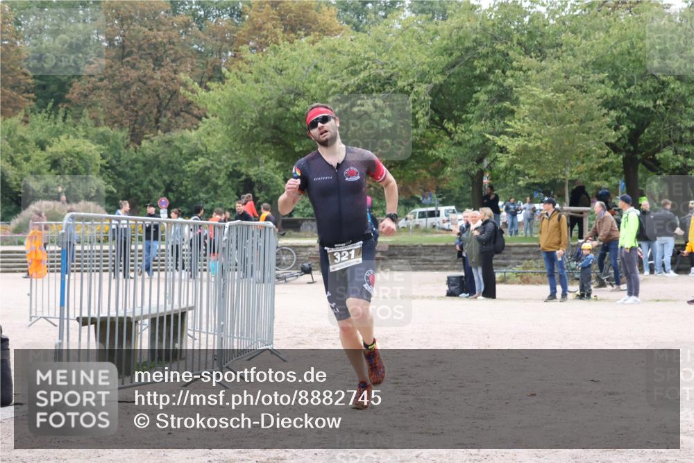 14.09.2025 - Stadtparktriathlon Strokosch-Dieckow http://msf.ph/oto/8882745 14.09.2025 09:51:33 Ziel 321 meine-sportfotos.de
