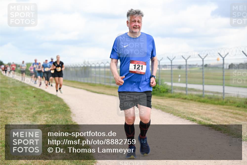 14.09.2025 - Airport Race Dr. Thomas Lammeyer http://msf.ph/oto/8882759 14.09.2025 12:35:51 Laufen 121 meine-sportfotos.de
