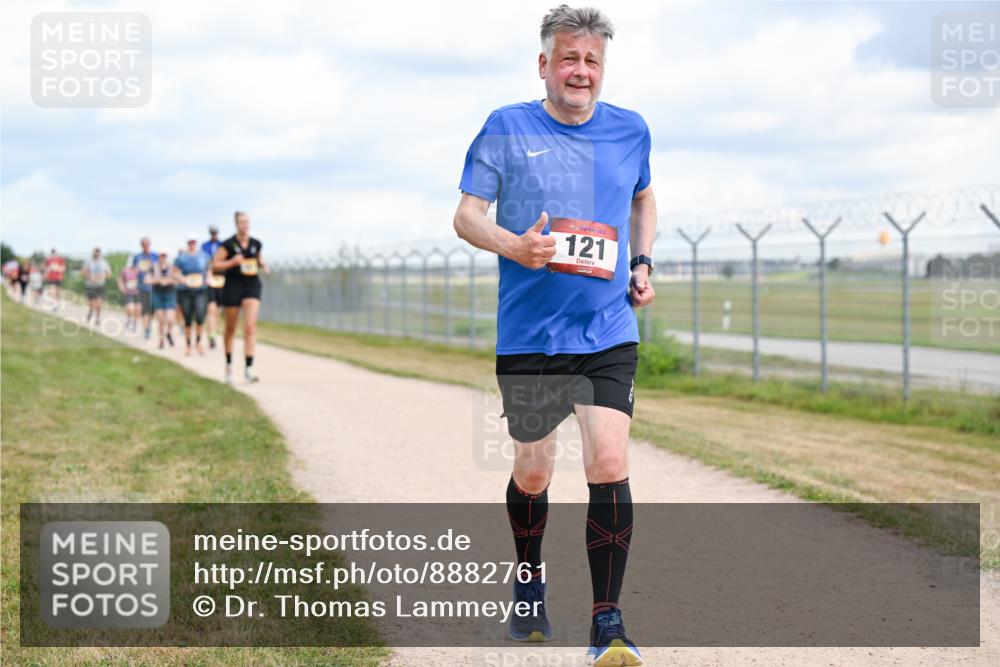 14.09.2025 - Airport Race Dr. Thomas Lammeyer http://msf.ph/oto/8882761 14.09.2025 12:35:51 Laufen 121 meine-sportfotos.de