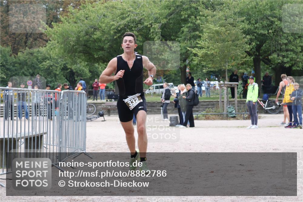 14.09.2025 - Stadtparktriathlon Strokosch-Dieckow http://msf.ph/oto/8882786 14.09.2025 09:51:59 Ziel 319, 332 meine-sportfotos.de