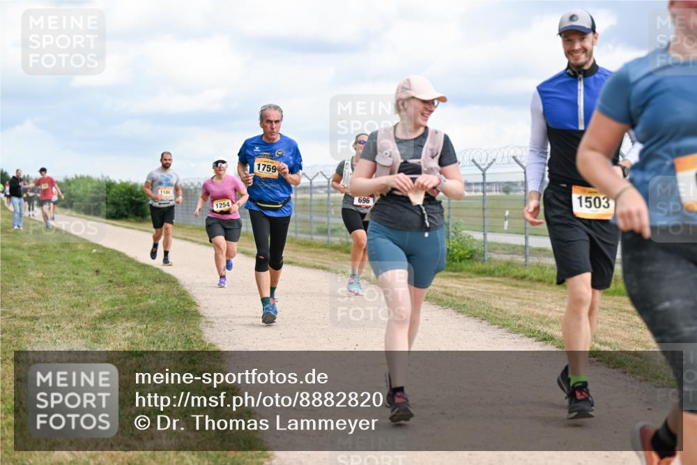 14.09.2025 - Airport Race Dr. Thomas Lammeyer http://msf.ph/oto/8882820 14.09.2025 12:36:01 Laufen 1186, 1254, 1759, 696, 1503 meine-sportfotos.de