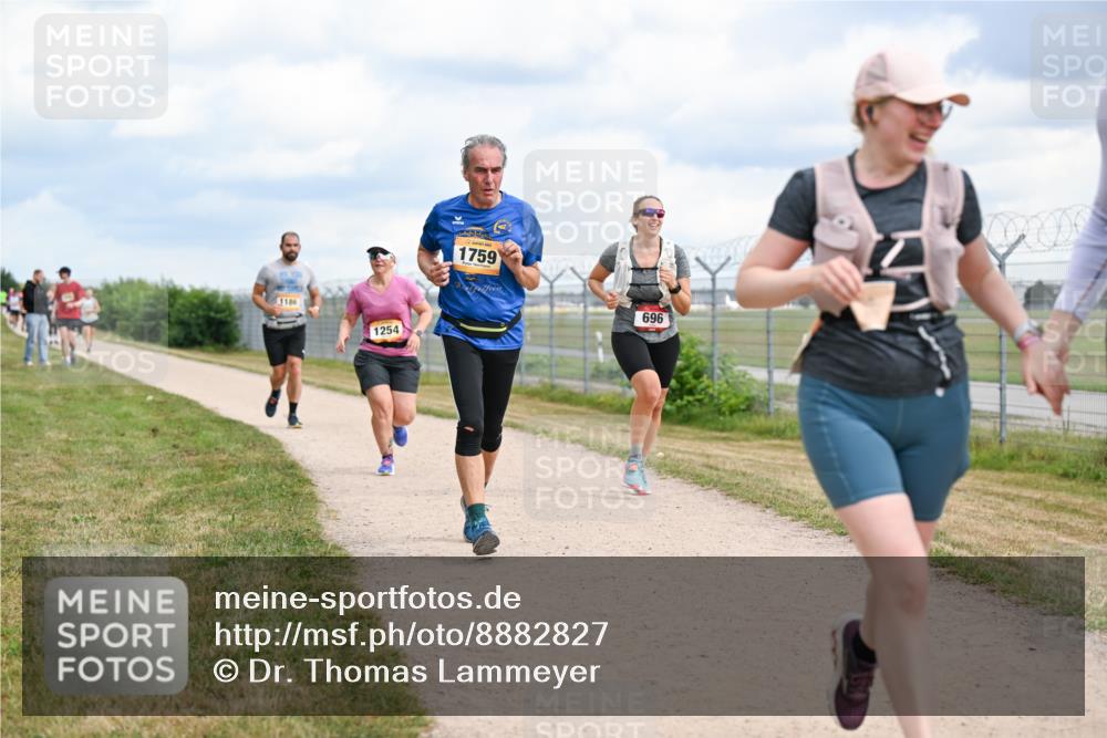 14.09.2025 - Airport Race Dr. Thomas Lammeyer http://msf.ph/oto/8882827 14.09.2025 12:36:02 Laufen 1186, 1254, 1759, 696 meine-sportfotos.de