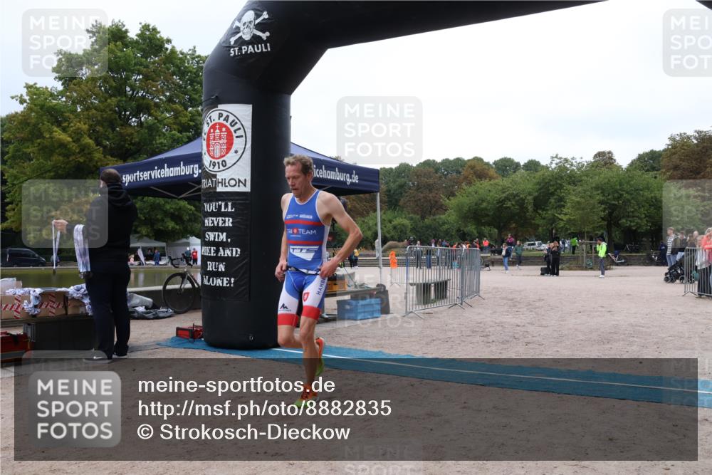 14.09.2025 - Stadtparktriathlon Strokosch-Dieckow http://msf.ph/oto/8882835 14.09.2025 09:53:16 Ziel 413 meine-sportfotos.de