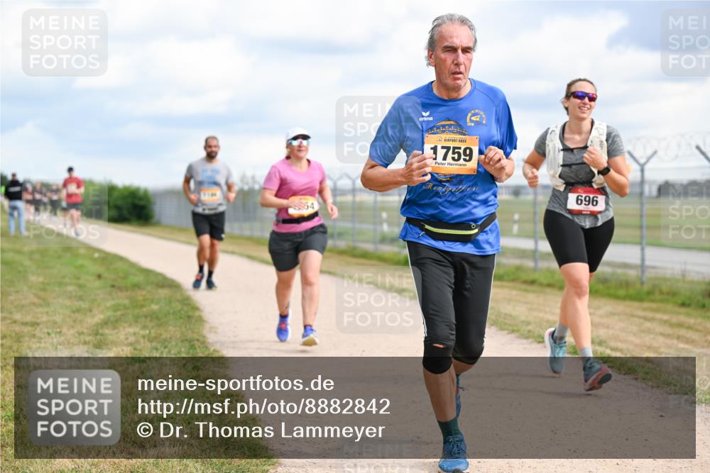 14.09.2025 - Airport Race Dr. Thomas Lammeyer http://msf.ph/oto/8882842 14.09.2025 12:36:04 Laufen 2018, 1759, 696 meine-sportfotos.de