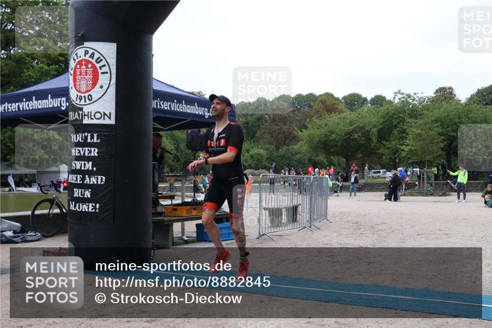 14.09.2025 - Stadtparktriathlon Strokosch-Dieckow http://msf.ph/oto/8882845 14.09.2025 09:54:16 Ziel 476 meine-sportfotos.de