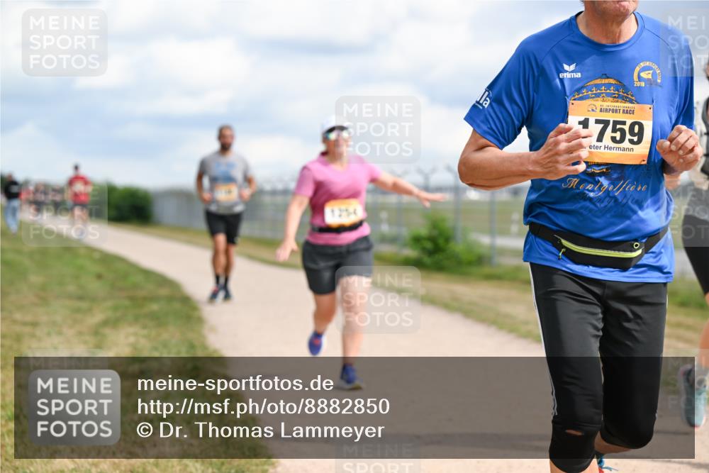 14.09.2025 - Airport Race Dr. Thomas Lammeyer http://msf.ph/oto/8882850 14.09.2025 12:36:04 Laufen 2018, 42, 759, 1254 meine-sportfotos.de