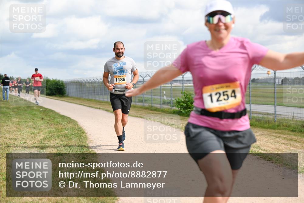 14.09.2025 - Airport Race Dr. Thomas Lammeyer http://msf.ph/oto/8882877 14.09.2025 12:36:06 Laufen 1186, 1254 meine-sportfotos.de