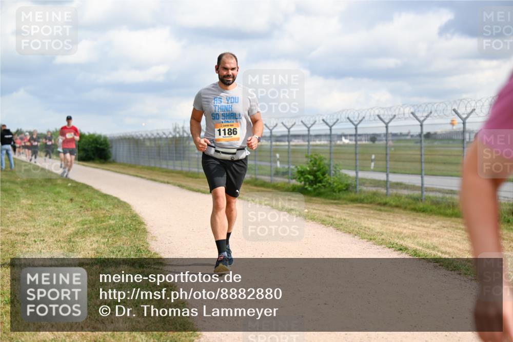 14.09.2025 - Airport Race Dr. Thomas Lammeyer http://msf.ph/oto/8882880 14.09.2025 12:36:07 Laufen 1186 meine-sportfotos.de