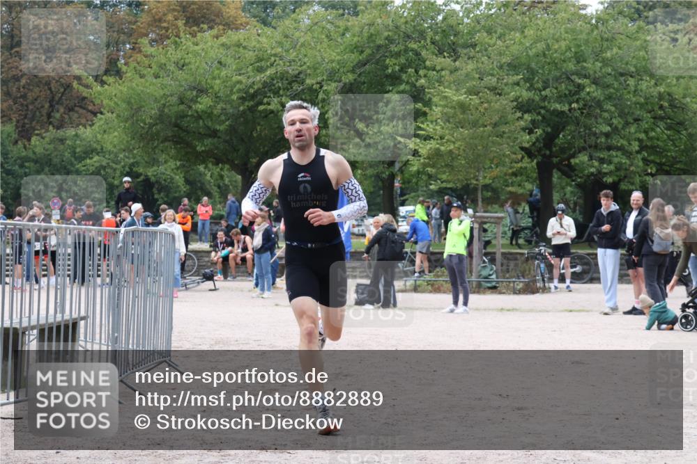 14.09.2025 - Stadtparktriathlon Strokosch-Dieckow http://msf.ph/oto/8882889 14.09.2025 09:55:11 Ziel 408 meine-sportfotos.de