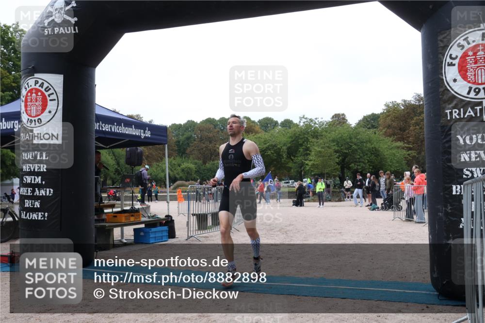 14.09.2025 - Stadtparktriathlon Strokosch-Dieckow http://msf.ph/oto/8882898 14.09.2025 09:55:12 Ziel 408 meine-sportfotos.de