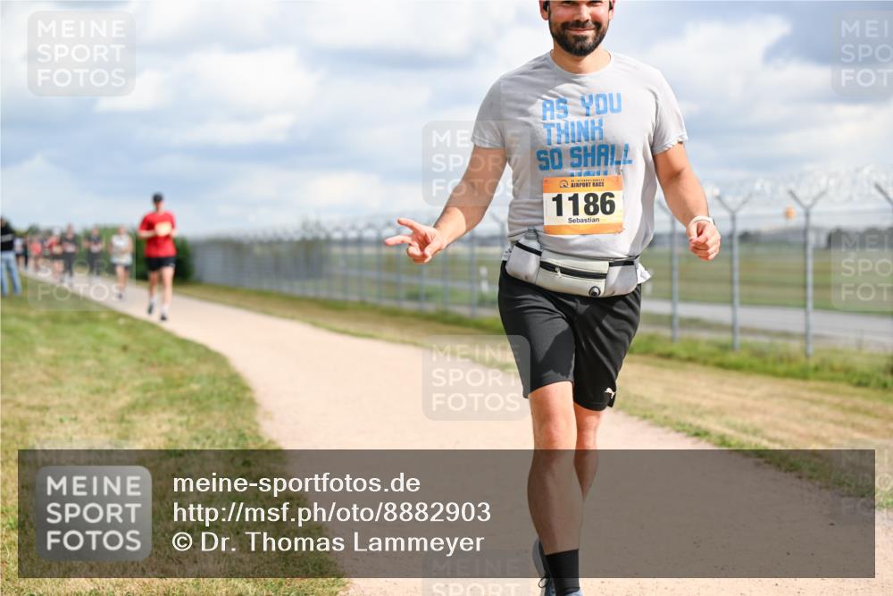 14.09.2025 - Airport Race Dr. Thomas Lammeyer http://msf.ph/oto/8882903 14.09.2025 12:36:08 Laufen 1186 meine-sportfotos.de
