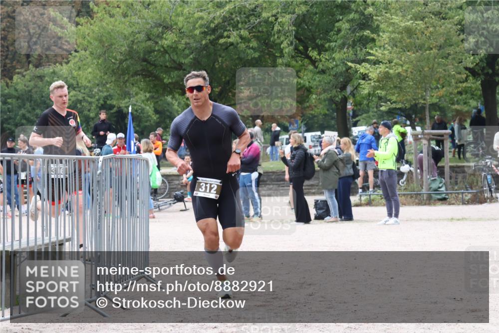 14.09.2025 - Stadtparktriathlon Strokosch-Dieckow http://msf.ph/oto/8882921 14.09.2025 09:55:35 Ziel 312, 316, 414, 435 meine-sportfotos.de