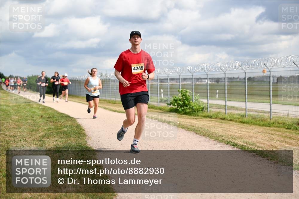 14.09.2025 - Airport Race Dr. Thomas Lammeyer http://msf.ph/oto/8882930 14.09.2025 12:36:16 Laufen 4249 meine-sportfotos.de
