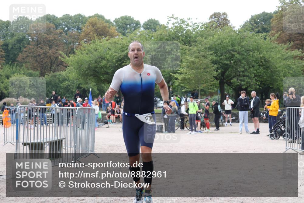 14.09.2025 - Stadtparktriathlon Strokosch-Dieckow http://msf.ph/oto/8882961 14.09.2025 09:56:40 Ziel 394, 402 meine-sportfotos.de