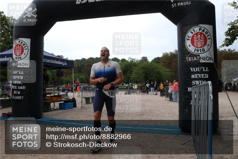 14.09.2025 - Stadtparktriathlon Strokosch-Dieckow http://msf.ph/oto/8882966 14.09.2025 09:56:41 Ziel 394, 402 meine-sportfotos.de