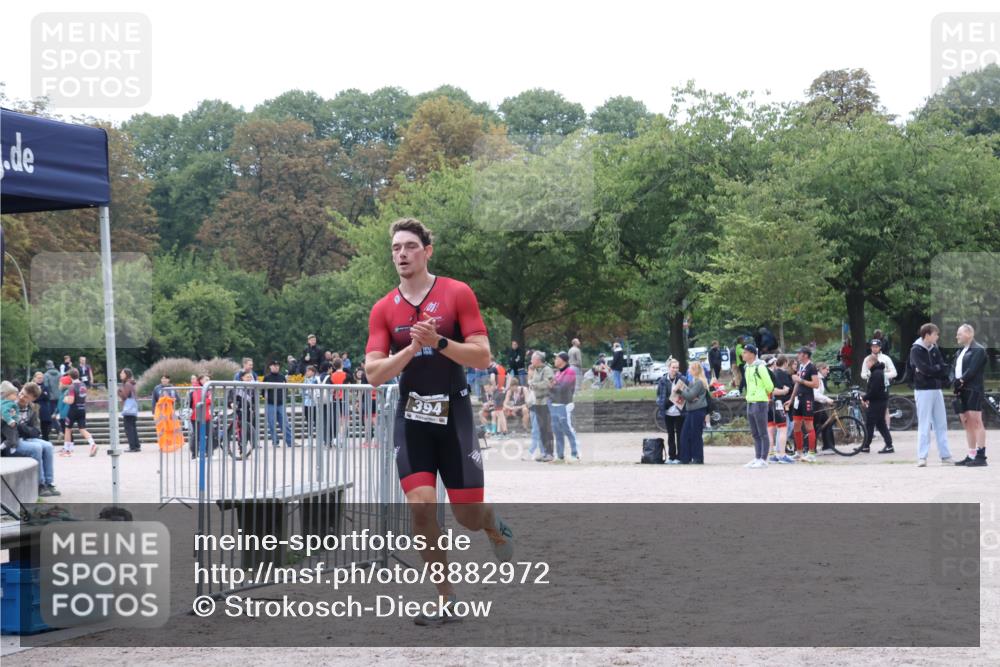 14.09.2025 - Stadtparktriathlon Strokosch-Dieckow http://msf.ph/oto/8882972 14.09.2025 09:56:45 Ziel 394, 402 meine-sportfotos.de