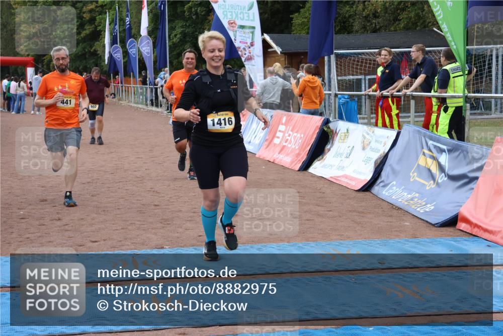 14.09.2025 - Airport Race Strokosch-Dieckow http://msf.ph/oto/8882975 14.09.2025 12:45:21 Ziel 441, 524, 602, 1052, 1370, 1416, 1480 meine-sportfotos.de