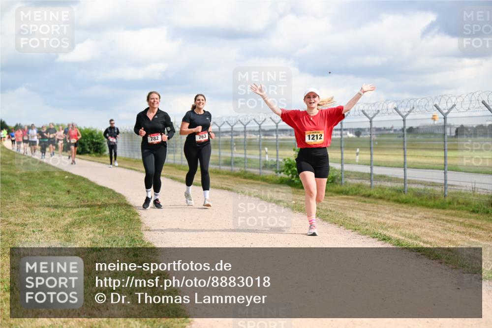 14.09.2025 - Airport Race Dr. Thomas Lammeyer http://msf.ph/oto/8883018 14.09.2025 12:36:23 Laufen 782, 763, 1212 meine-sportfotos.de