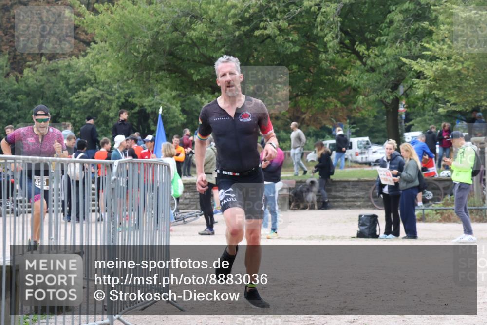 14.09.2025 - Stadtparktriathlon Strokosch-Dieckow http://msf.ph/oto/8883036 14.09.2025 09:57:53 Ziel 317, 425 meine-sportfotos.de