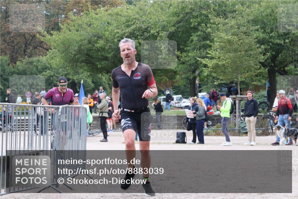 14.09.2025 - Stadtparktriathlon Strokosch-Dieckow http://msf.ph/oto/8883039 14.09.2025 09:57:54 Ziel 317, 425 meine-sportfotos.de