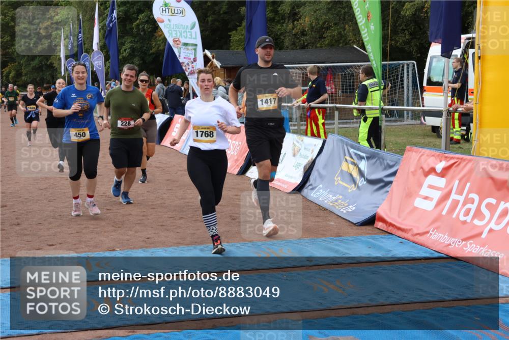 14.09.2025 - Airport Race Strokosch-Dieckow http://msf.ph/oto/8883049 14.09.2025 12:45:35 Ziel 228, 450, 1016, 1208, 1379, 1417, 1591, 1768, 1929, 1941, 4116 meine-sportfotos.de