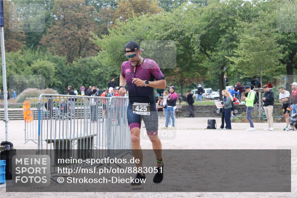 14.09.2025 - Stadtparktriathlon Strokosch-Dieckow http://msf.ph/oto/8883051 14.09.2025 09:57:56 Ziel 317, 425 meine-sportfotos.de