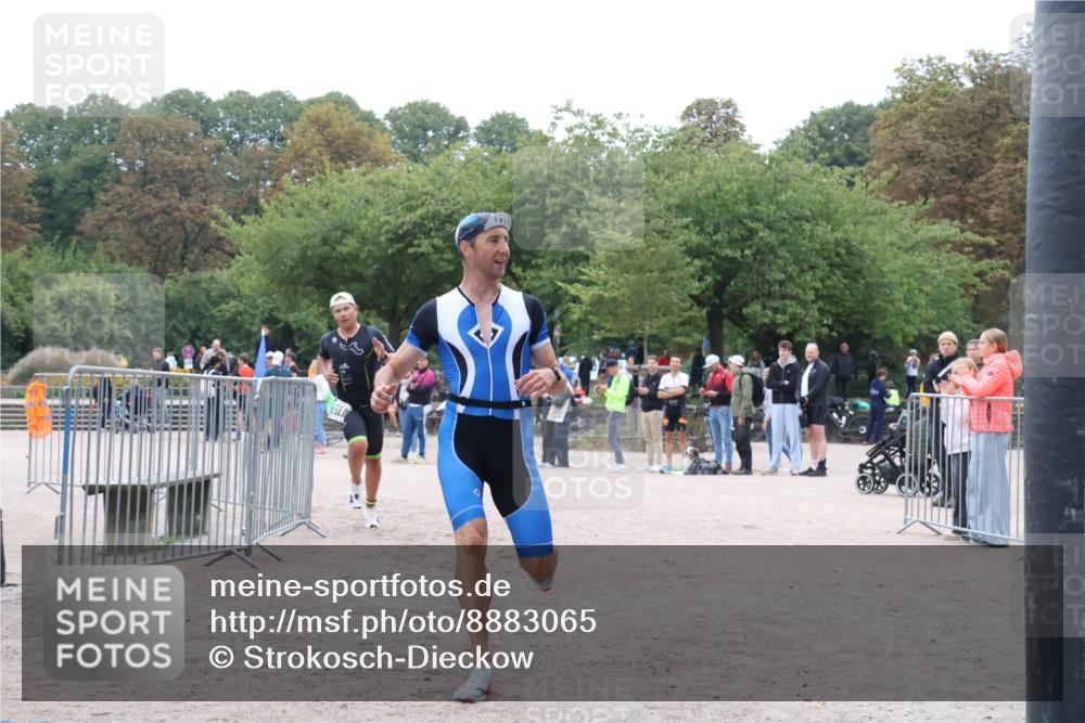 14.09.2025 - Stadtparktriathlon Strokosch-Dieckow http://msf.ph/oto/8883065 14.09.2025 09:58:09 Ziel 311, 389 meine-sportfotos.de