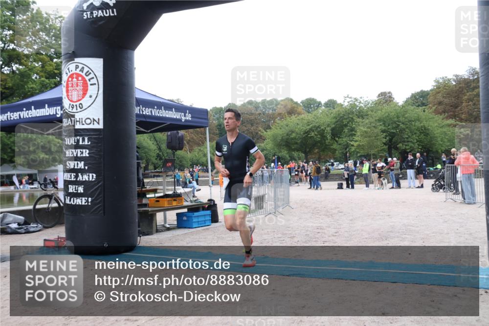 14.09.2025 - Stadtparktriathlon Strokosch-Dieckow http://msf.ph/oto/8883086 14.09.2025 09:58:30 Ziel 381 meine-sportfotos.de
