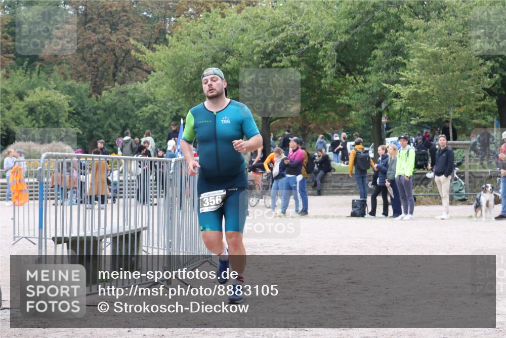 14.09.2025 - Stadtparktriathlon Strokosch-Dieckow http://msf.ph/oto/8883105 14.09.2025 09:59:49 Ziel 356 meine-sportfotos.de