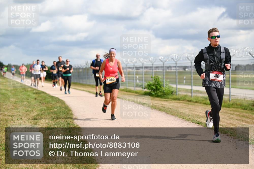 14.09.2025 - Airport Race Dr. Thomas Lammeyer http://msf.ph/oto/8883106 14.09.2025 12:36:33 Laufen 1063, 40 meine-sportfotos.de