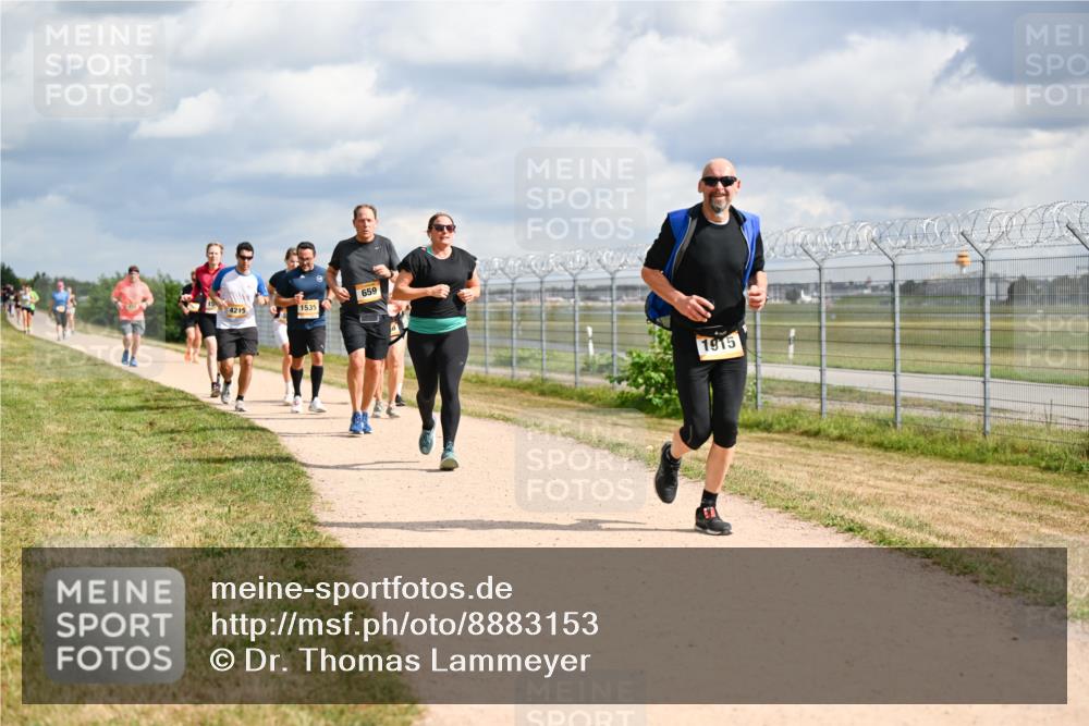 14.09.2025 - Airport Race Dr. Thomas Lammeyer http://msf.ph/oto/8883153 14.09.2025 12:36:37 Laufen 659, 4215, 1535, 1915 meine-sportfotos.de
