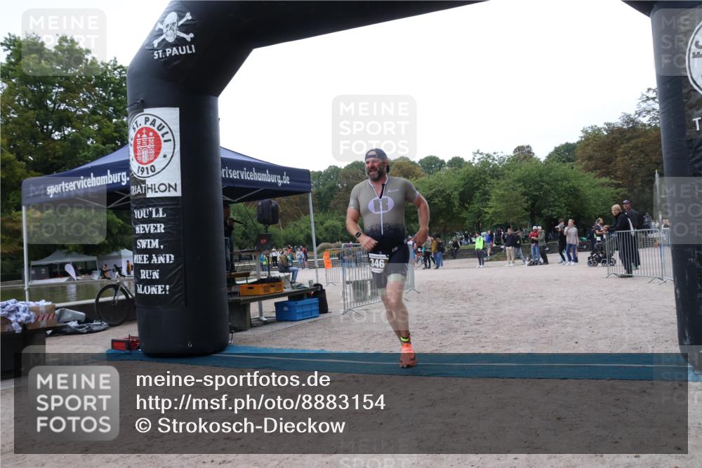 14.09.2025 - Stadtparktriathlon Strokosch-Dieckow http://msf.ph/oto/8883154 14.09.2025 10:01:02 Ziel 346 meine-sportfotos.de