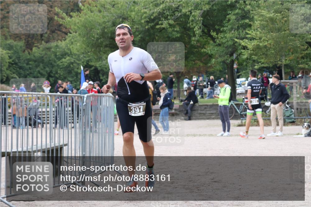 14.09.2025 - Stadtparktriathlon Strokosch-Dieckow http://msf.ph/oto/8883161 14.09.2025 10:01:22 Ziel 397 meine-sportfotos.de