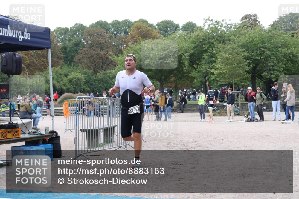 14.09.2025 - Stadtparktriathlon Strokosch-Dieckow http://msf.ph/oto/8883163 14.09.2025 10:01:23 Ziel 397 meine-sportfotos.de